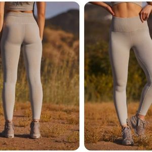 Free People Movement High-Rise 7/8 length Good Karma Leggings Sea Glass M/L NEW